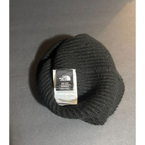 The North Face Black Knit Beanie Cuffed Logo Patch Winter Hat One Size Unisex - Picture 4 of 4